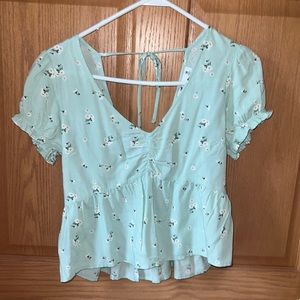 Floral Hollister top